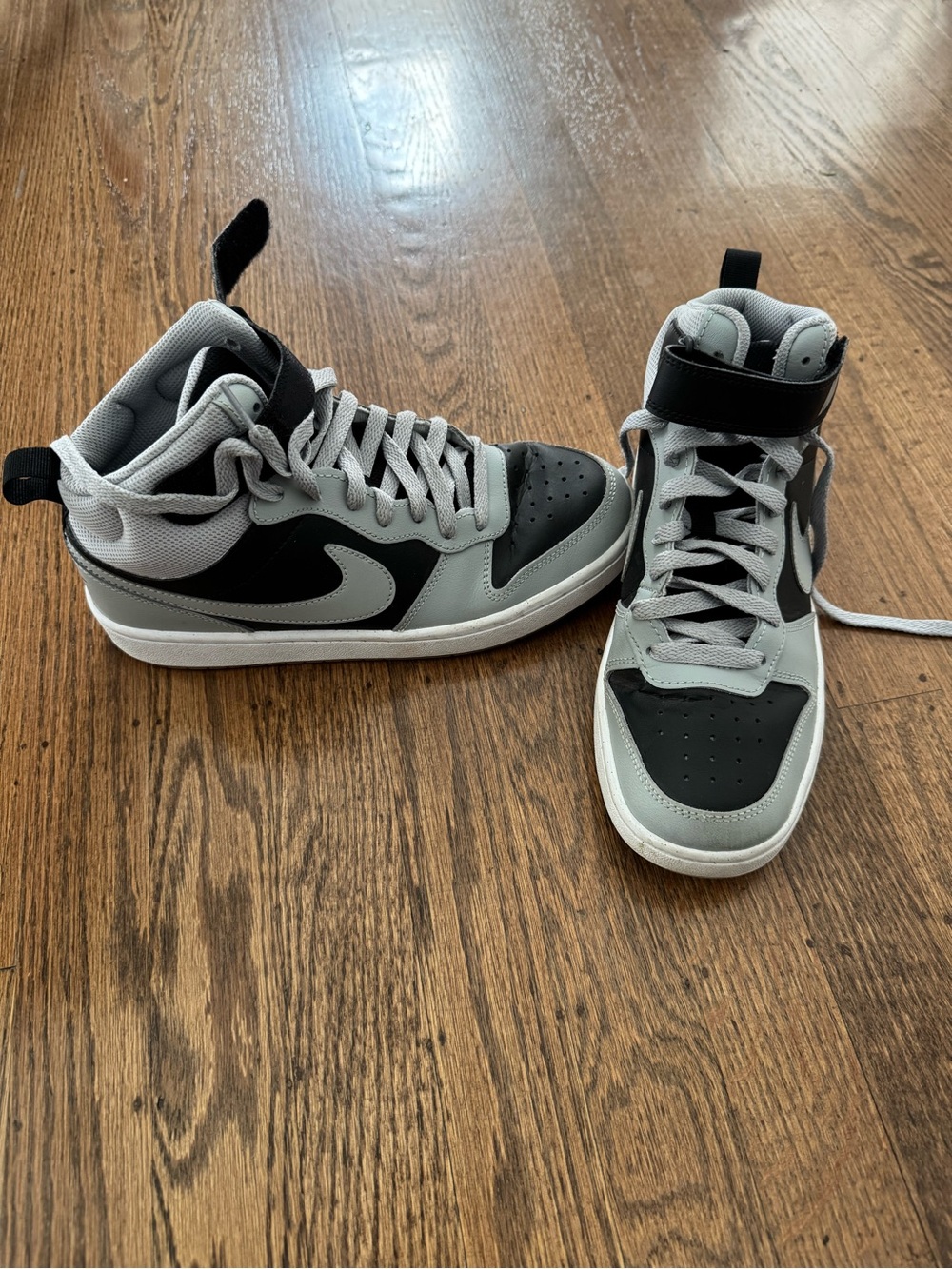 Nike Court Borough Mid 2